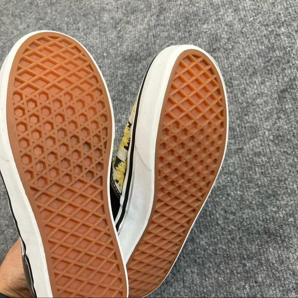 Vans Classic Slip no Checkerboard Slip On Women's 5 Multicolor Athletic Sneakers